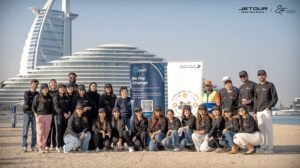 جيتور وإيليت القابضة تقودان مبادرة بيئية لتنظيف شواطئ دبي دعماً لاستدامة السواحل الإماراتية