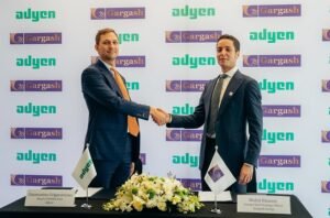 مجموعة قرقاش تتعاون مع أدين لتطوير حلول الدفع الرقمية في الإمارات